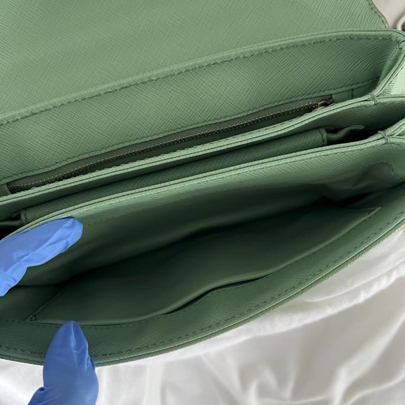 Brand New Rare Prada Saffiano Lux Leather Chain Shoulder Bag in Acquamarina - Picture 10 of 15